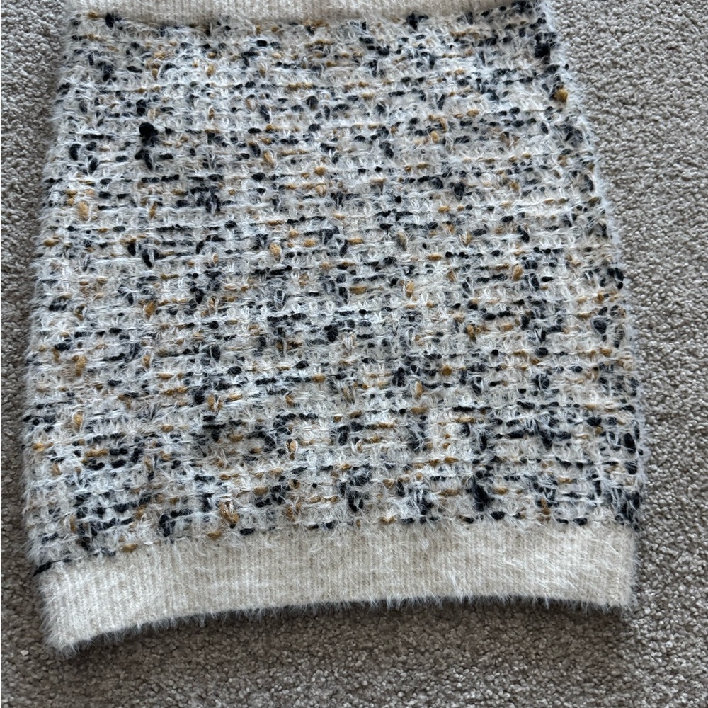 Chic Textured Knit sweater /Skirt set- Black and Cream